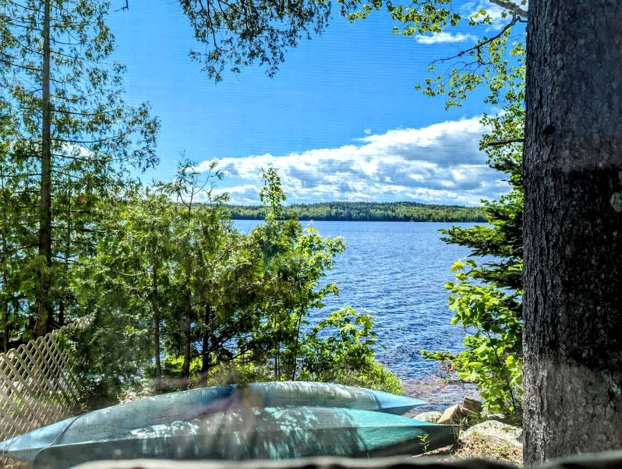 Stunning Waterfront Cabin on Flanders Pond for an Amazing Family Adventure in Sullivan, Maine