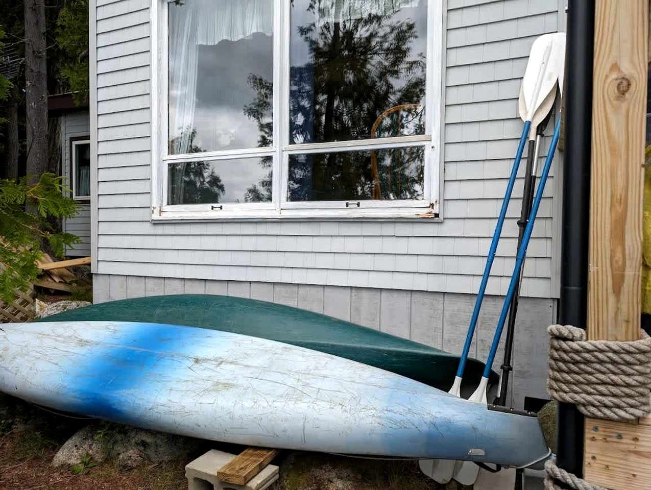 Stunning Waterfront Cabin on Flanders Pond for an Amazing Family Adventure in Sullivan, Maine