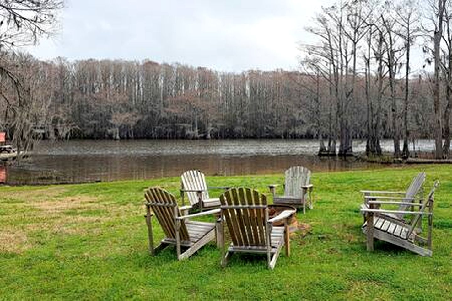 Quaint Lakefront Cabin Incredible for Water and Outdoor Adventures in Texas