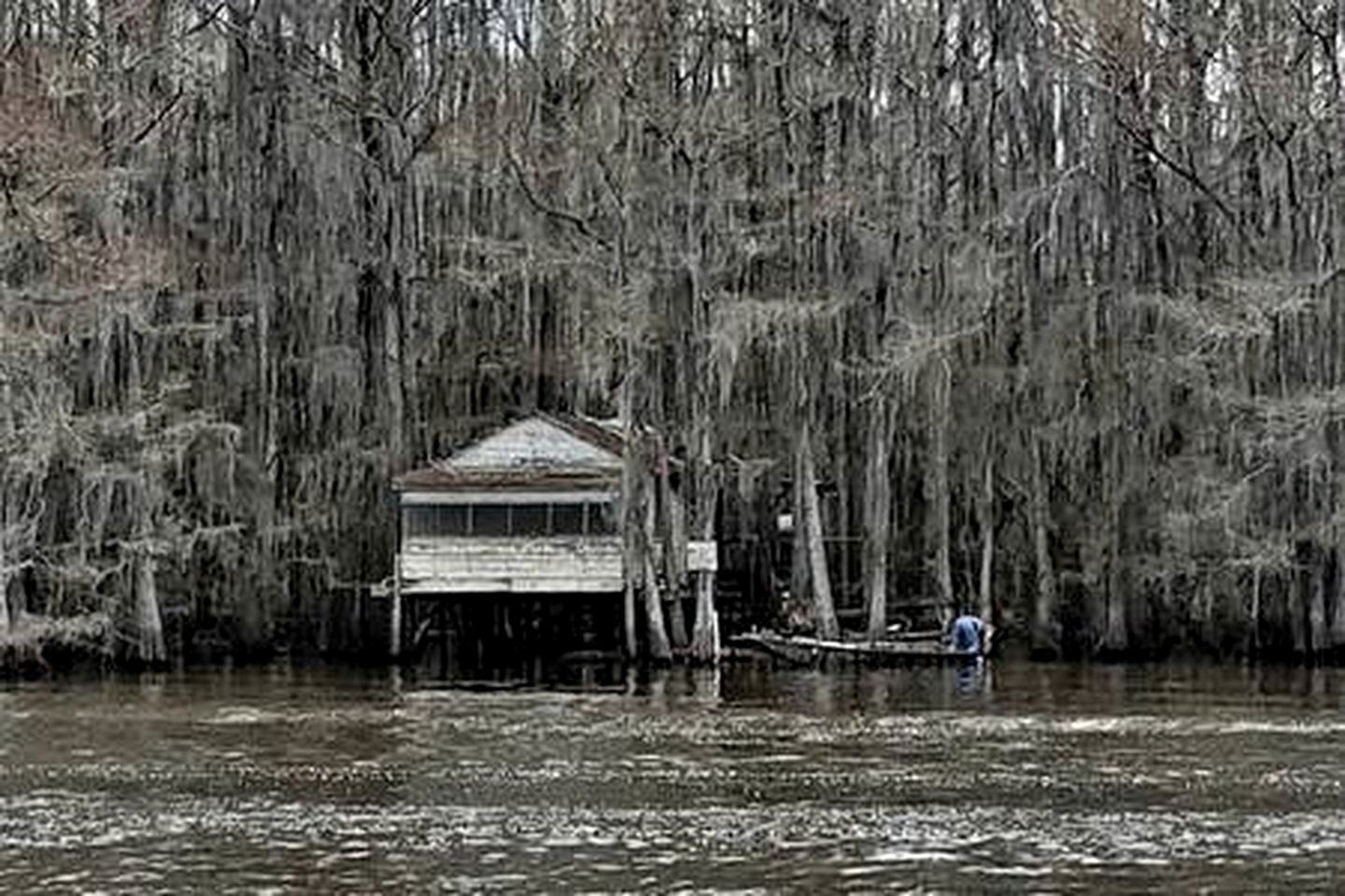 Quaint Lakefront Cabin Incredible for Water and Outdoor Adventures in Texas