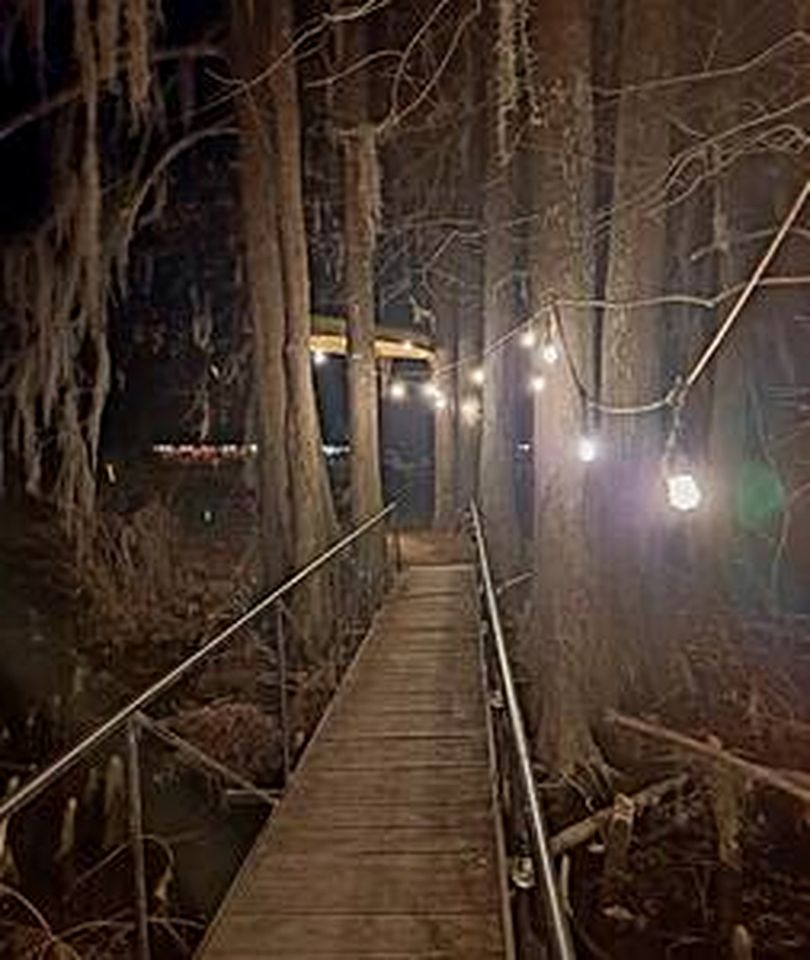 Quaint Lakefront Cabin Incredible for Water and Outdoor Adventures in Texas