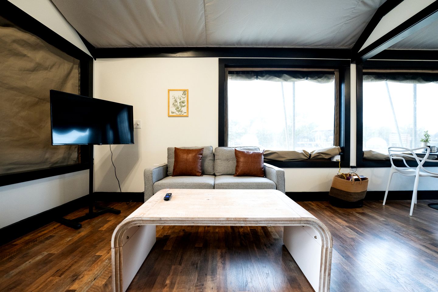 Romantic Safari Tent with Grill and Hot Tub in Cedar Bluff, Alabama