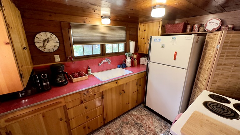 Cabins (United States of America, Castella, California)