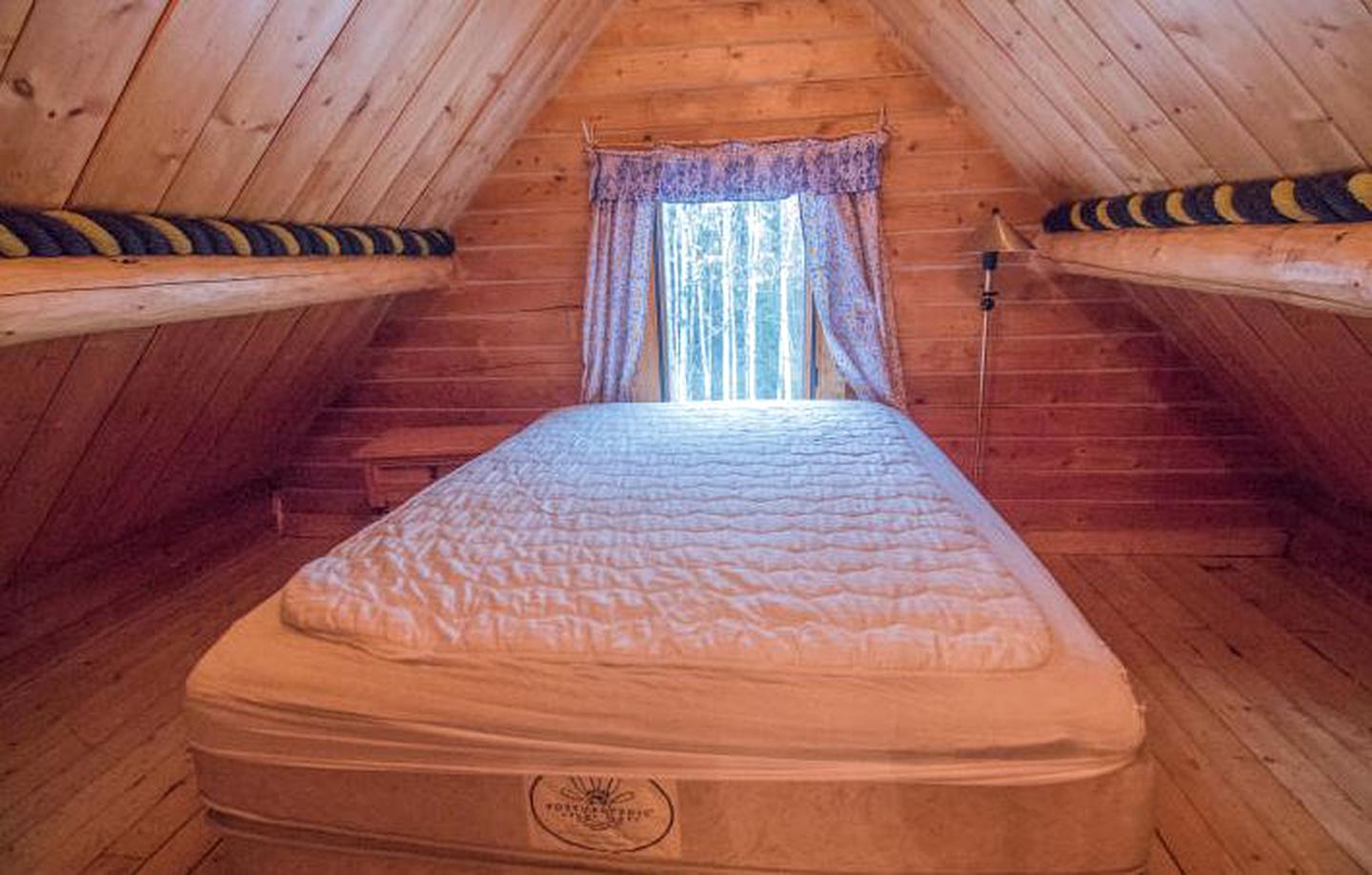 Charming Cabin Rental with Spectacular Views near Kenai Fjords National Park, Alaska