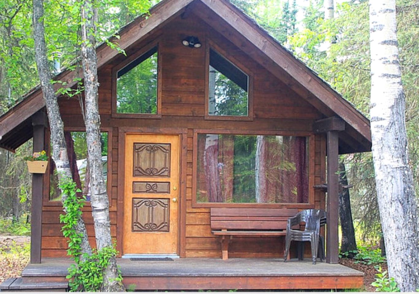 Rustic Cabin Accommodation with Access to a Fire Pit near Sterling, Alaska