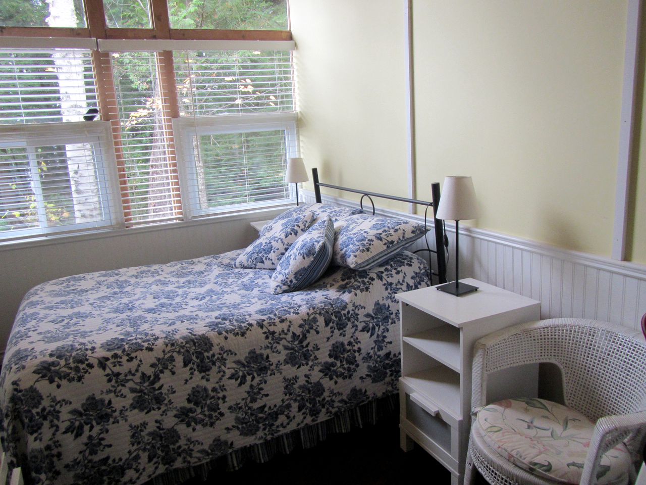 Picturesque Summer Cottage and Cabin Getaway in Haliburton, Ontario