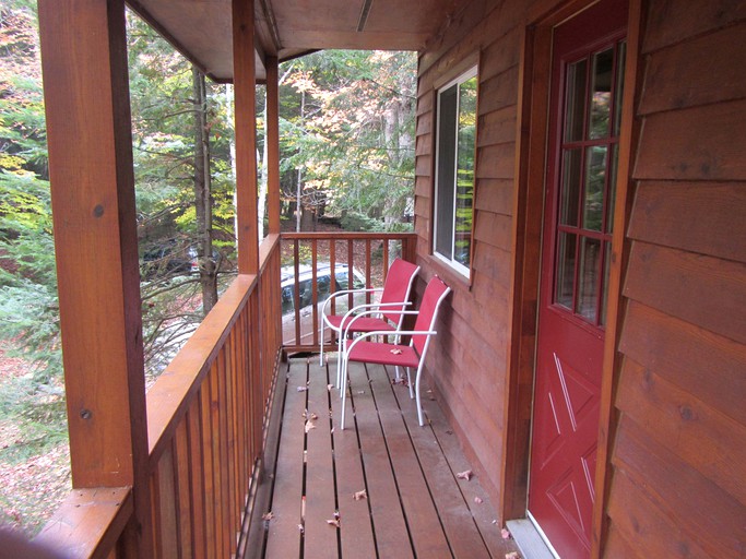 Cottages ( Haliburton, Ontario, Canada)