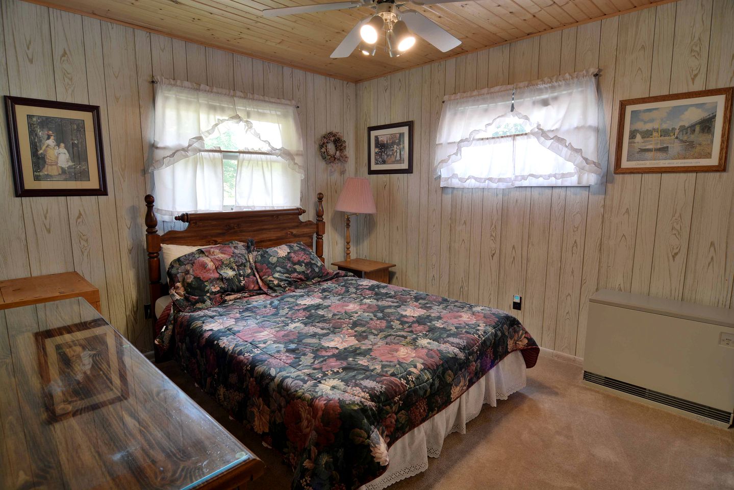 Spacious Cottage with Luxury Amenities For a Family Fun Glamping Experience near Lake Namekagon, Wisconsin