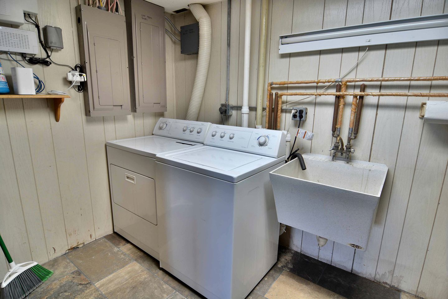 Spacious Cottage with Luxury Amenities For a Family Fun Glamping Experience near Lake Namekagon, Wisconsin