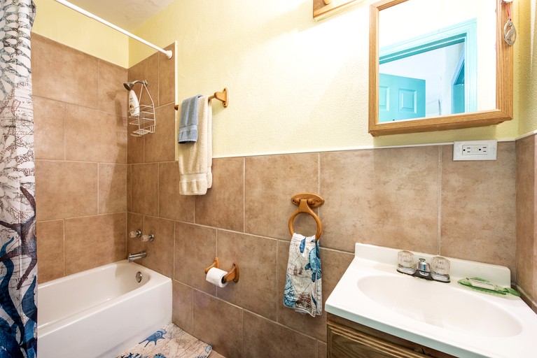 Beach Houses (Bahamas, Gregory Town, North Eleuthera)