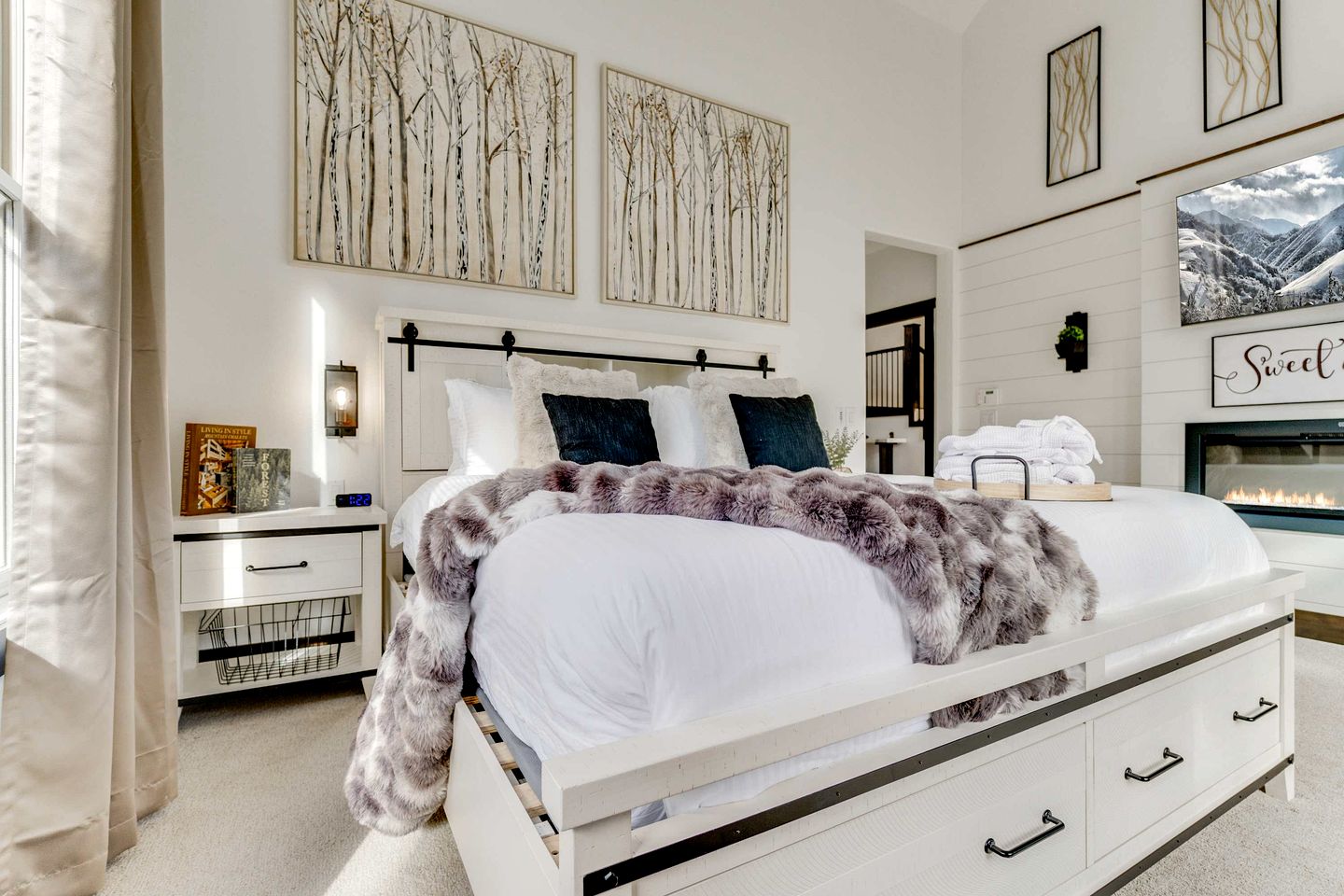 Luxury Mountain Retreat with Sauna & Entertainment Lounge near Keystone Resort in Keystone, Colorado