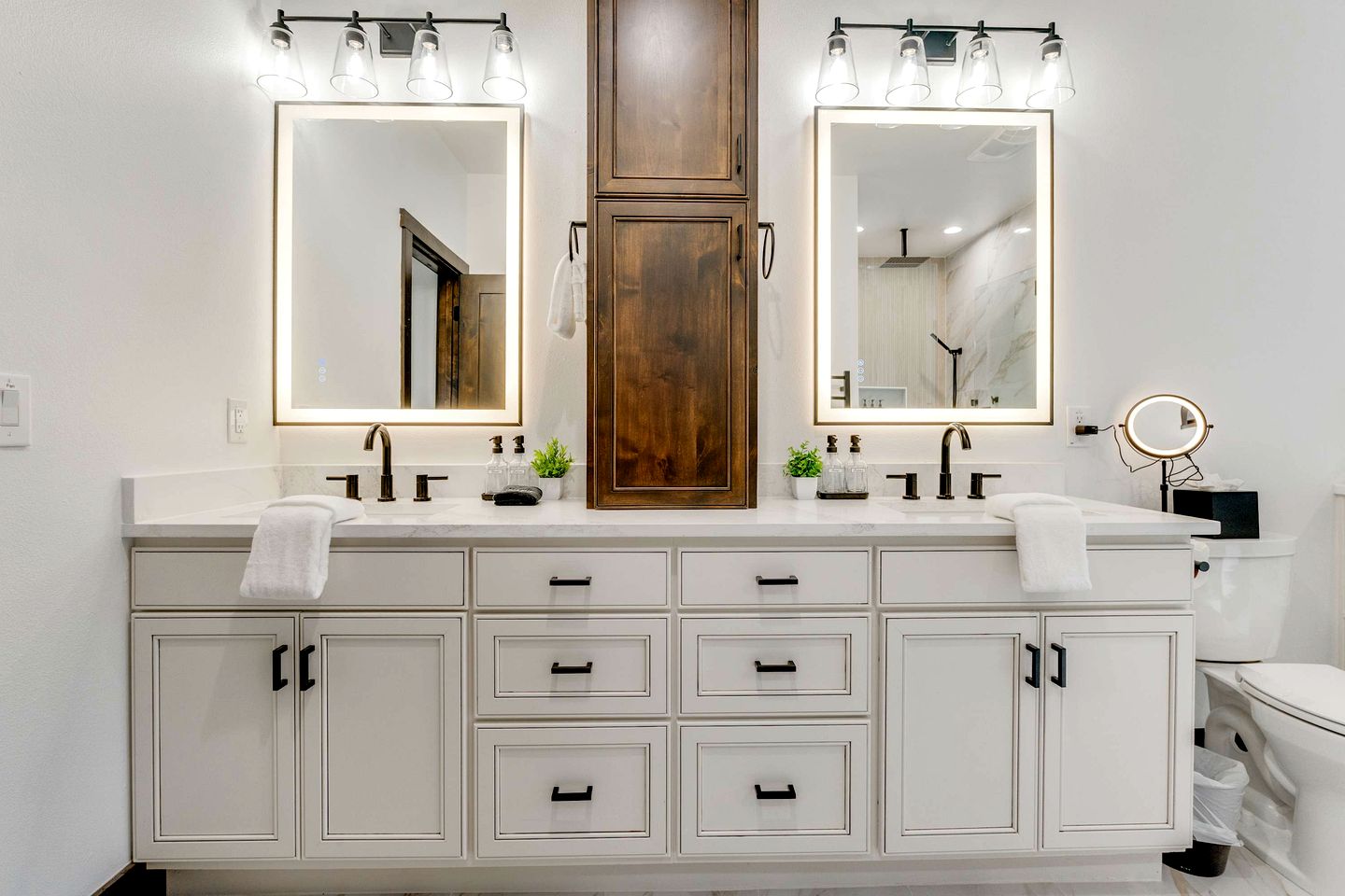 Luxury Mountain Retreat with Sauna & Entertainment Lounge near Keystone Resort in Keystone, Colorado