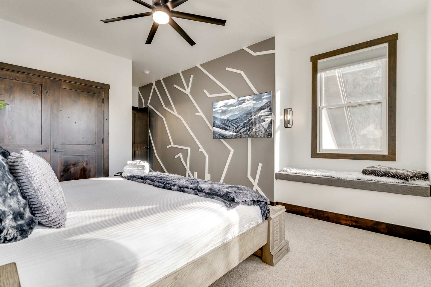 Luxury Mountain Retreat with Sauna & Entertainment Lounge near Keystone Resort in Keystone, Colorado