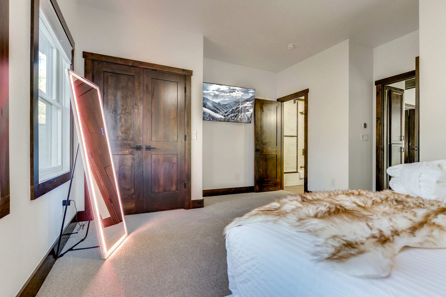 Luxury Mountain Retreat with Sauna & Entertainment Lounge near Keystone Resort in Keystone, Colorado