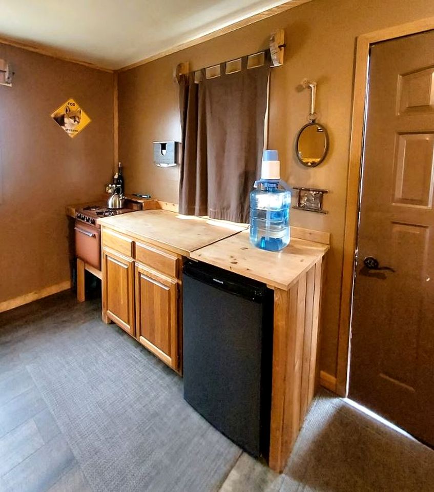 Wrangell-St.Elias National Park Glamping Cabin for an Alaskan Outdoor Adventure