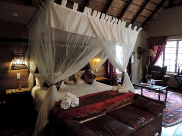 Luxury Safari Lodge Rental with Swimming Pool in Kruger National Park, South Africa photo 2
