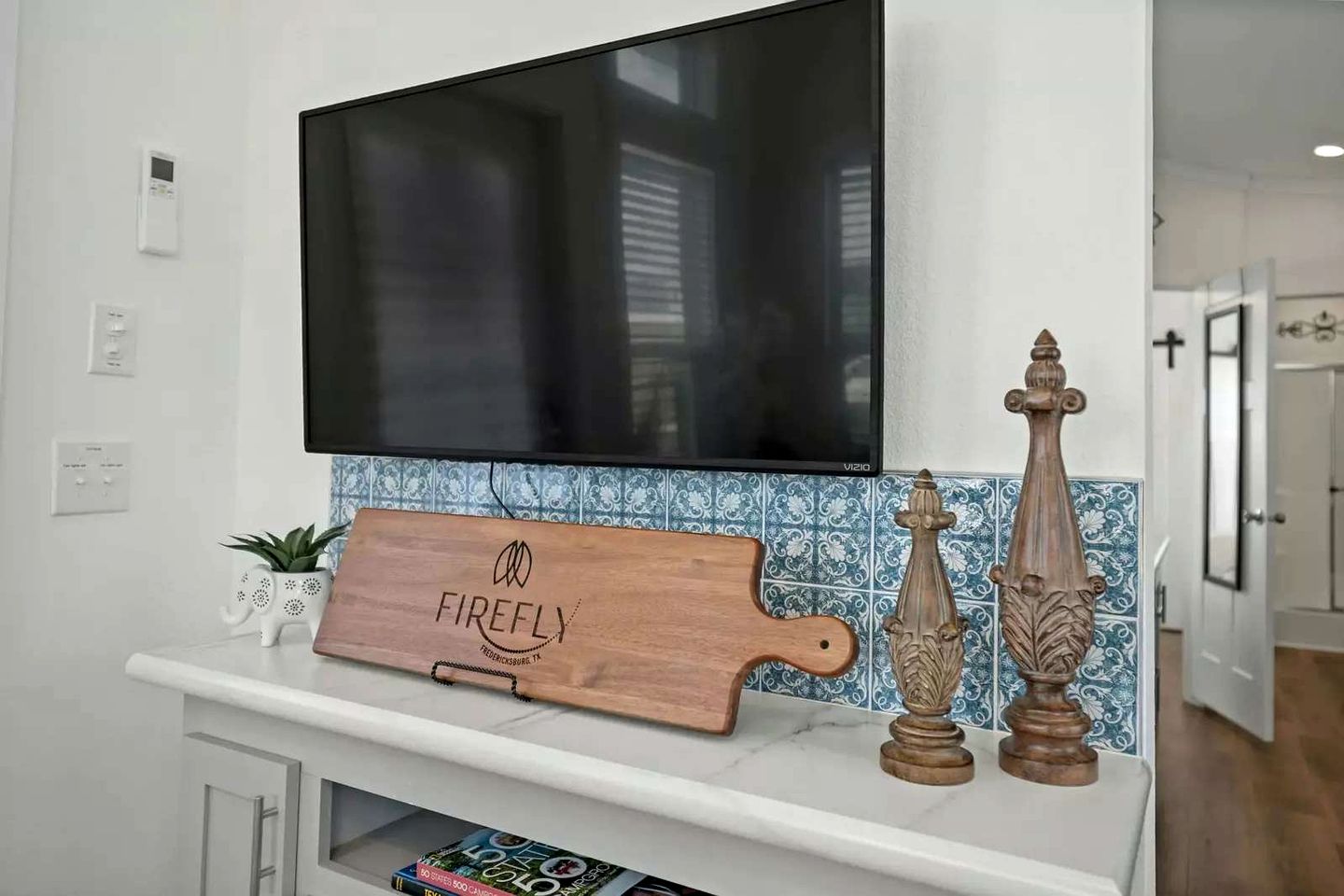 Modern Tiny Home Escape with Pool and Resort Amenities Near Fredericksburg, TX