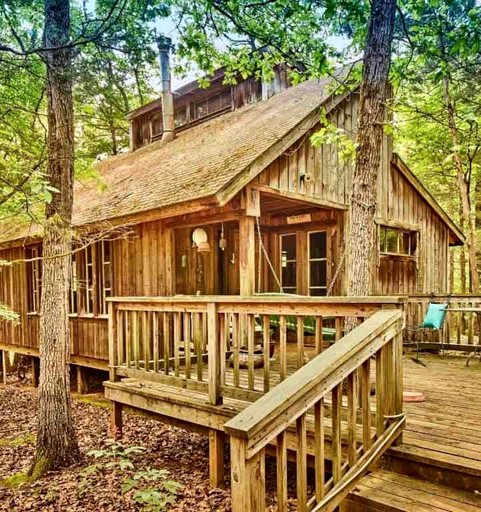 Cabins (United States of America, Ben Wheeler, Texas)