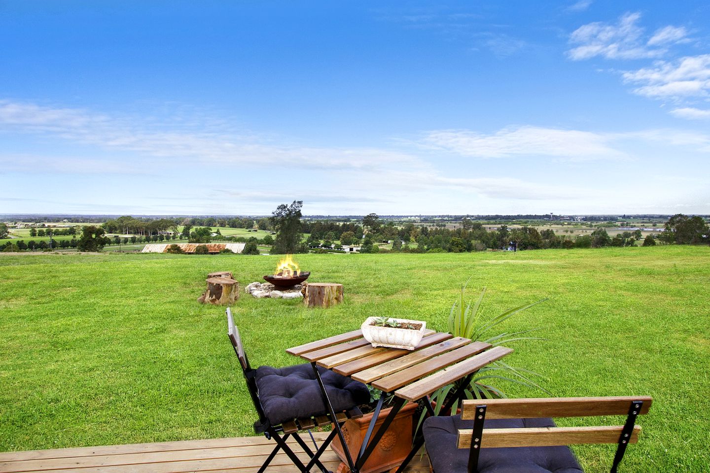 Gorgeous New South Wales Glamping Rental with Great Views
