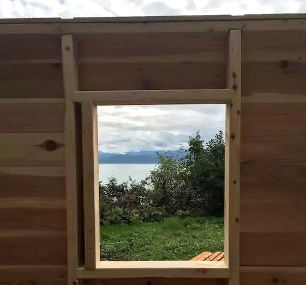 Secluded Tiny House near Kilcher Beach in Homer, Alaska