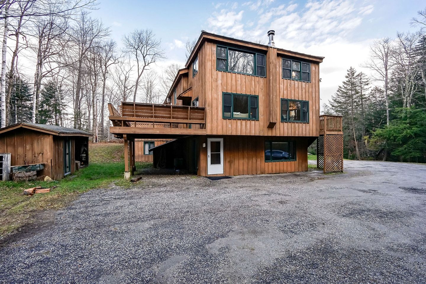 Stunning Modern Cabin with Fire Pit in Killington, Vermont