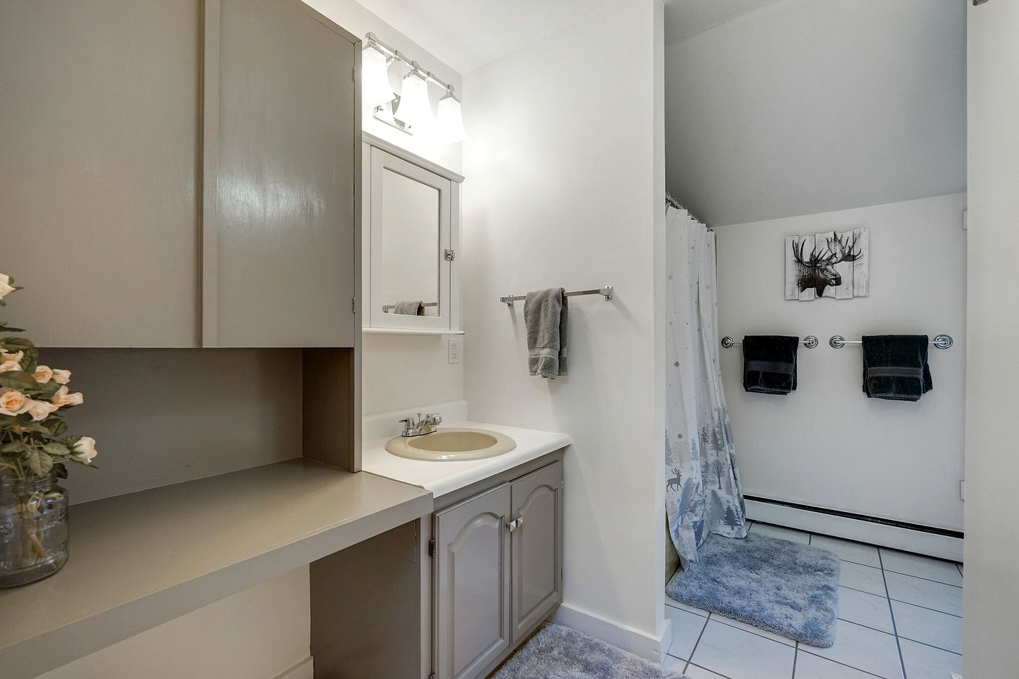 Stunning Modern Cabin with Fire Pit in Killington, Vermont