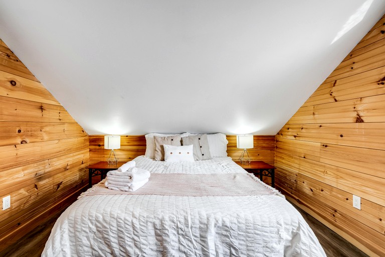 Cottages (Canada, Leamington, Ontario)