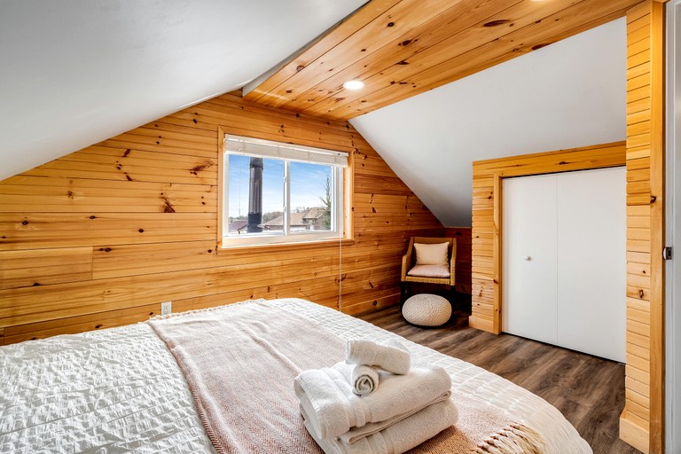 Cottages (Canada, Leamington, Ontario)