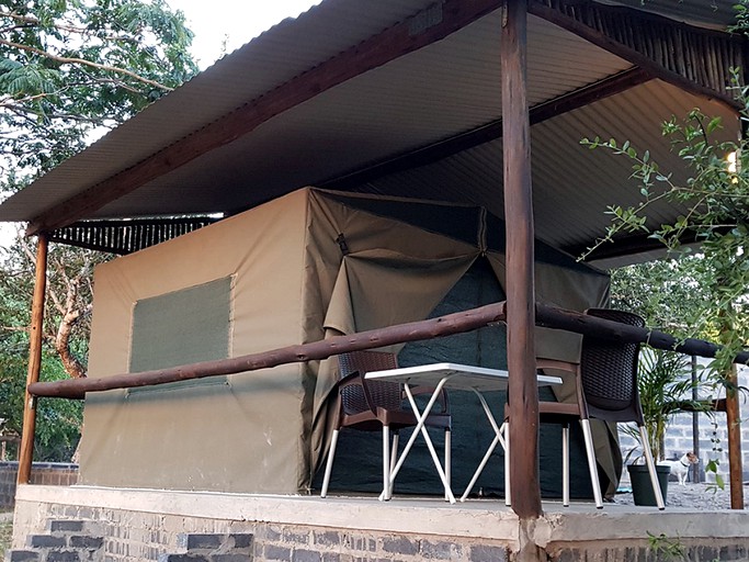 Safari Tents (Kwamazambane, KwaZulu-Natal, South Africa)