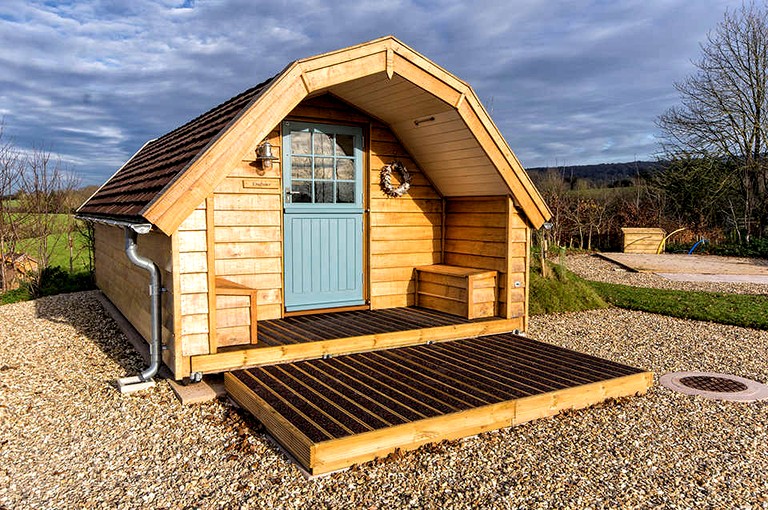 Peaceful Glamping Pod Hideaway for Restful Nature Breaks in England, United Kingdom