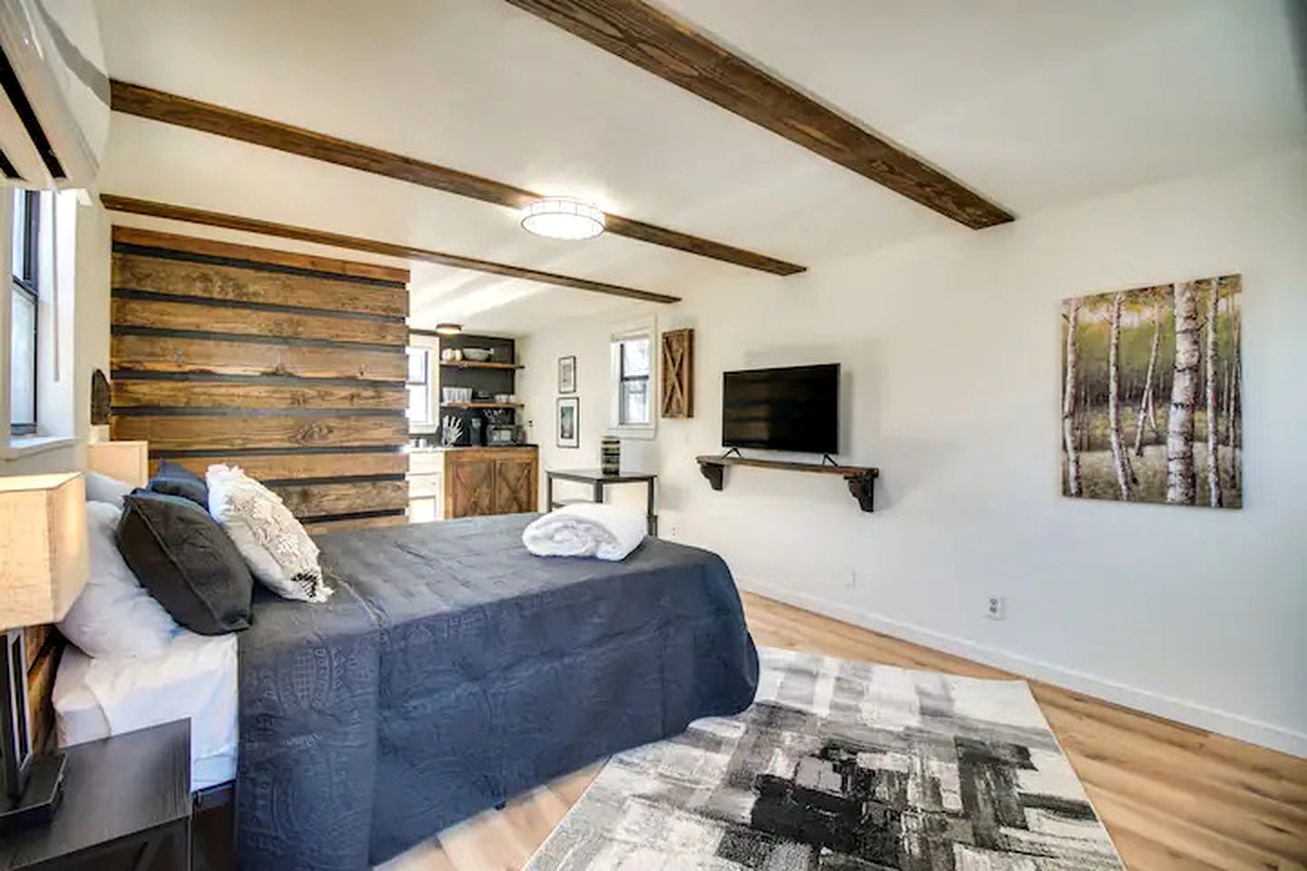 Tranquil Ozarks Studio Retreat with Woodland Views, Near Fishing, Hiking & Gentry, AR