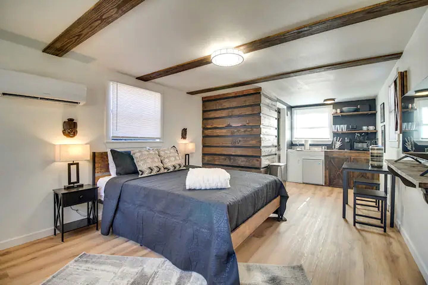 Tranquil Ozarks Studio Retreat with Woodland Views, Near Fishing, Hiking & Gentry, AR