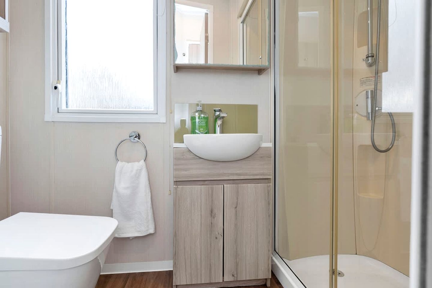 Relaxing Coastal Lodge Escape with Swimming Pool, Activities & Family-Friendly Comfort in Scotland, United Kingdom