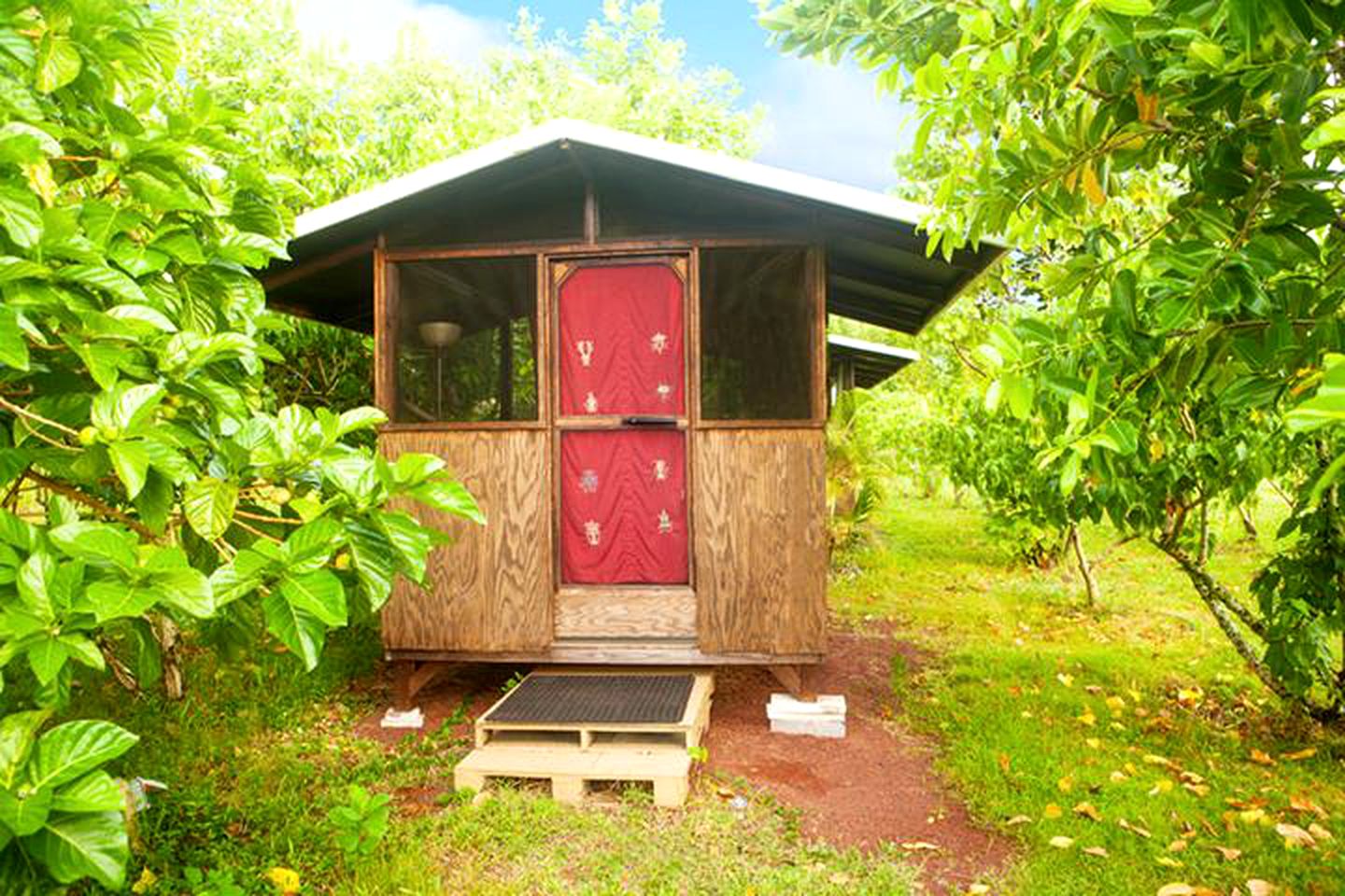 Secluded Cabin for a Yoga and Meditation Retreat on Hawaii Island