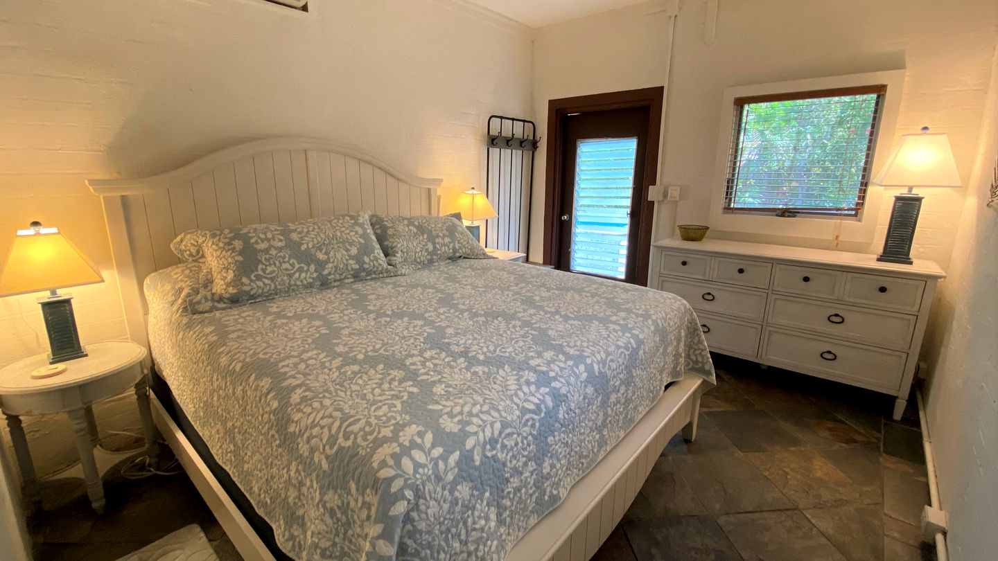 Luxurious Beach Cottage with Private Pool and Barbecue in Jekyll Island, Georgia