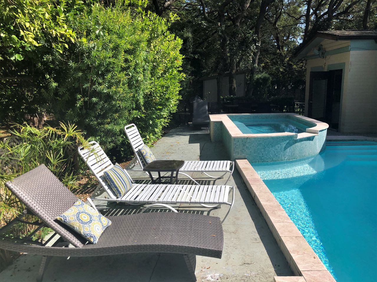 Luxurious Beach Cottage with Private Pool and Barbecue in Jekyll Island, Georgia