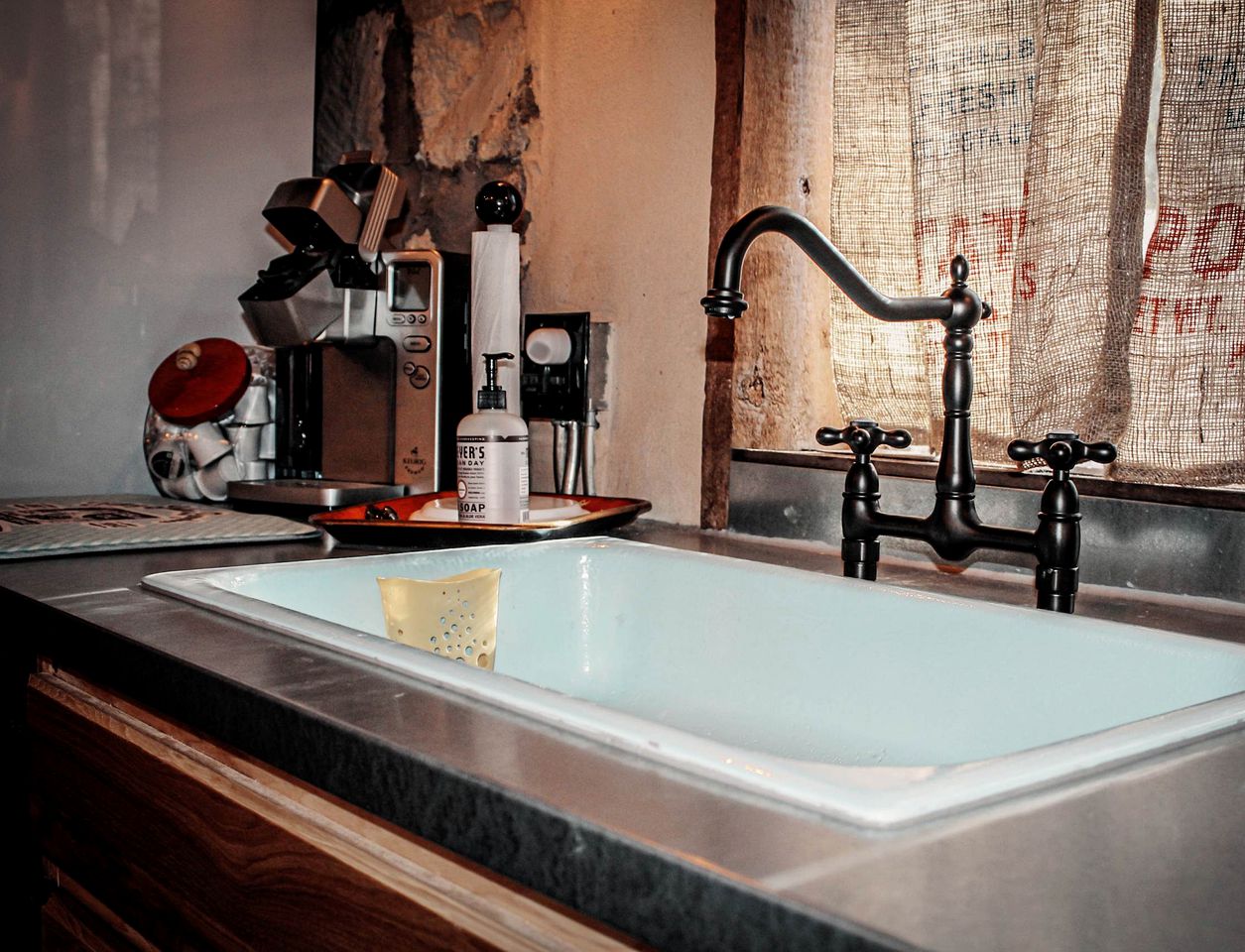 Historic Filling Station Bungalow-Near River, Kerrville, Texas