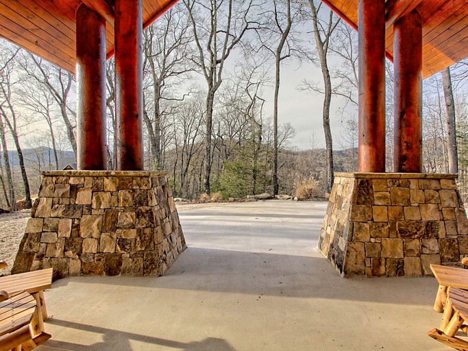 Cabins (Clayton, Georgia, United States)