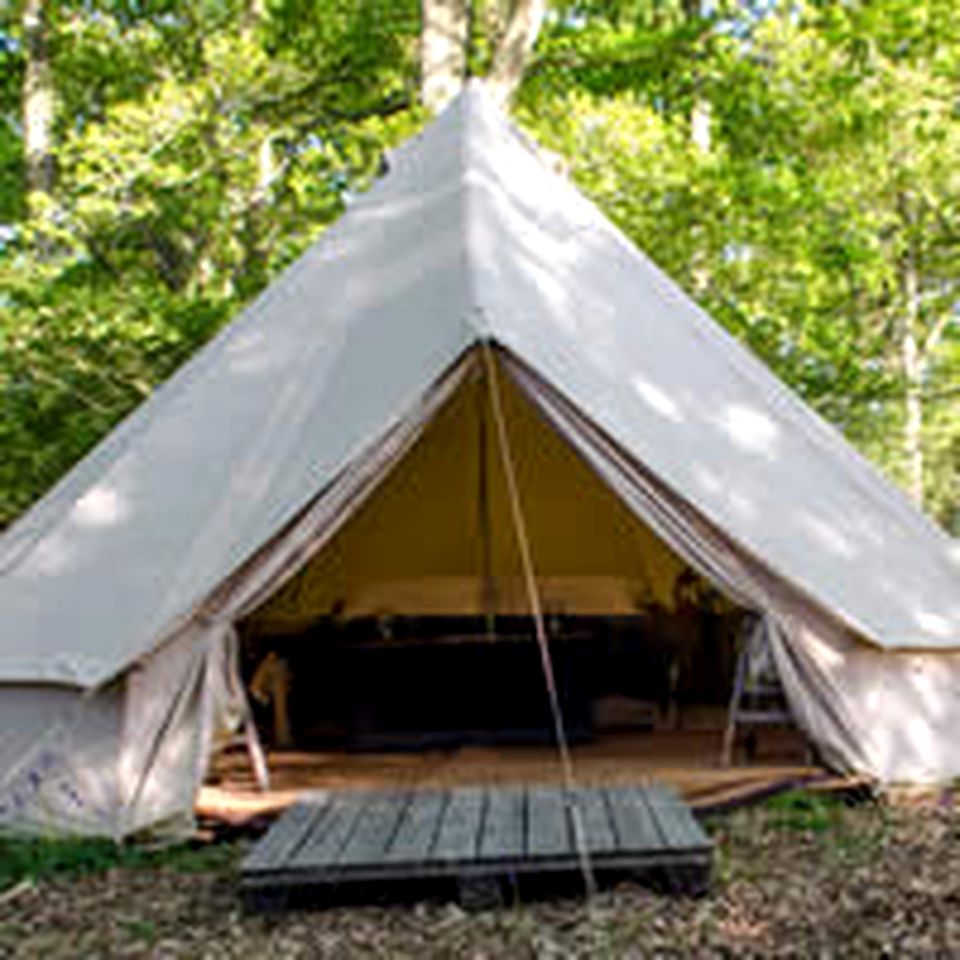 Charming Bell Tent Rental for a Romantic Getaway for Two in West Sussex, England