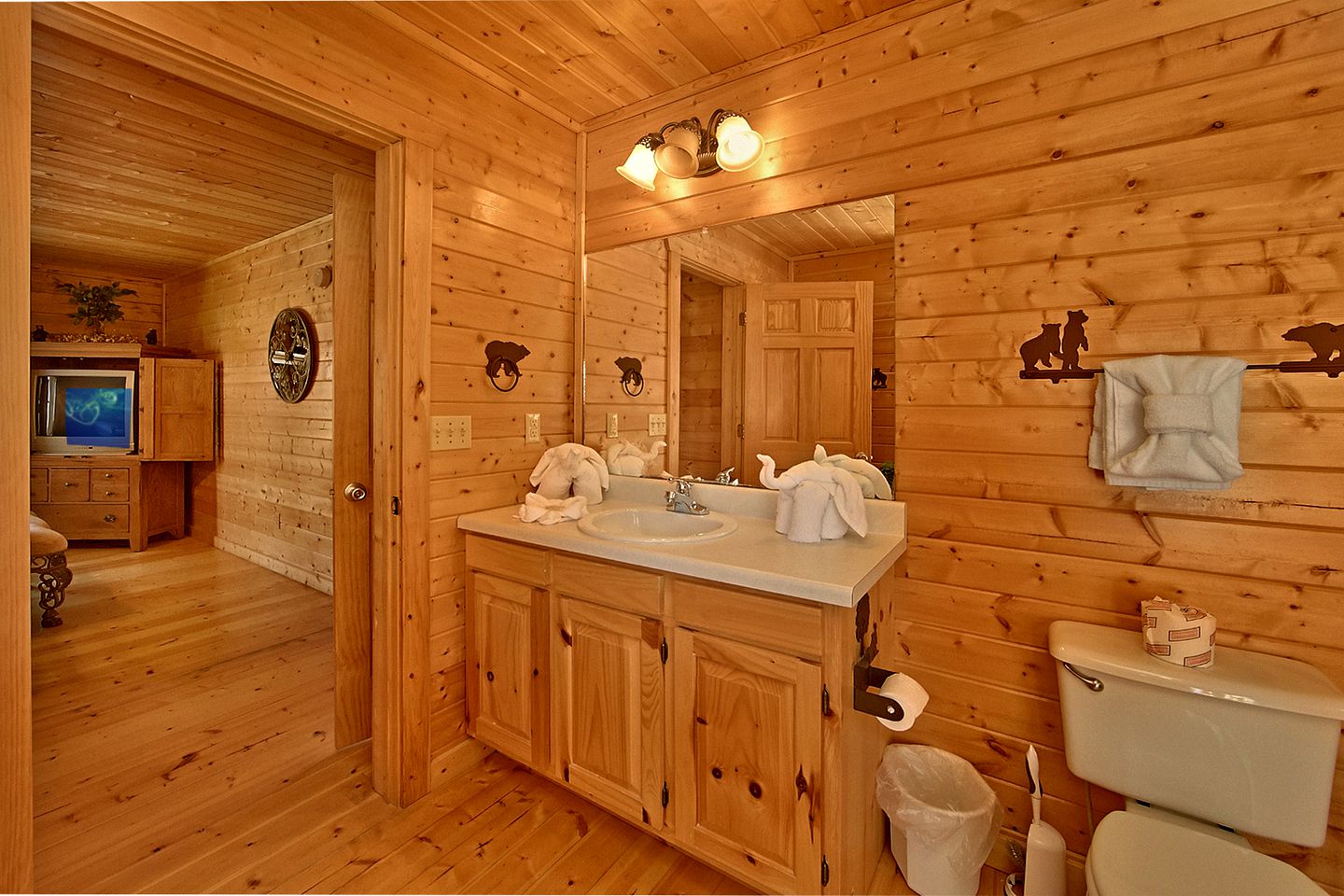Gorgeous Gatlinburg Cabin Rental for a Vacation near the Great Smokies, Tennessee