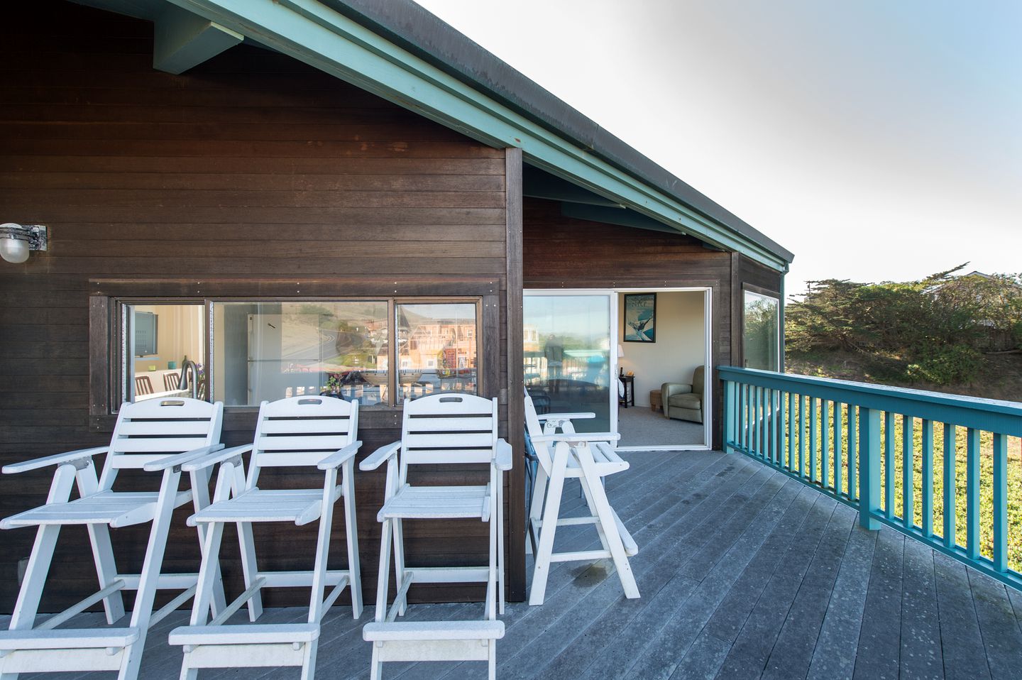 Family-Friendly Beach House Rental with Hot Tub Perfect for Glamping in Northern California