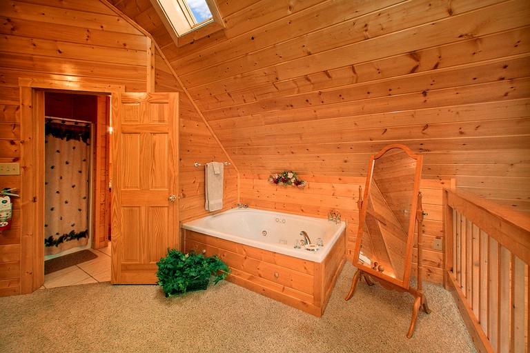 -- (United States, Gatlinburg, Tennessee)