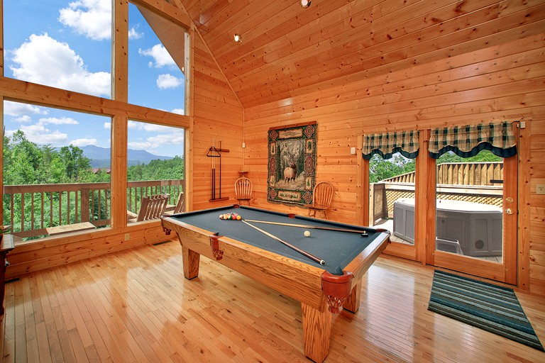 -- (United States, Gatlinburg, Tennessee)