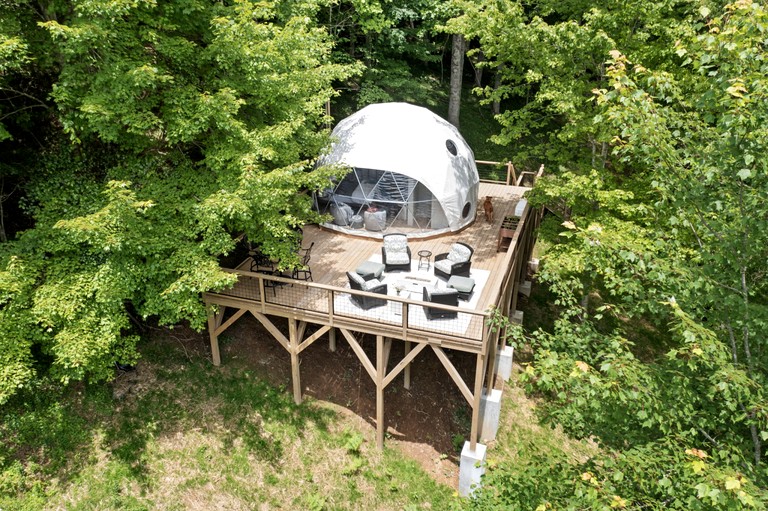 Domes (United States of America, Creston, North Carolina)