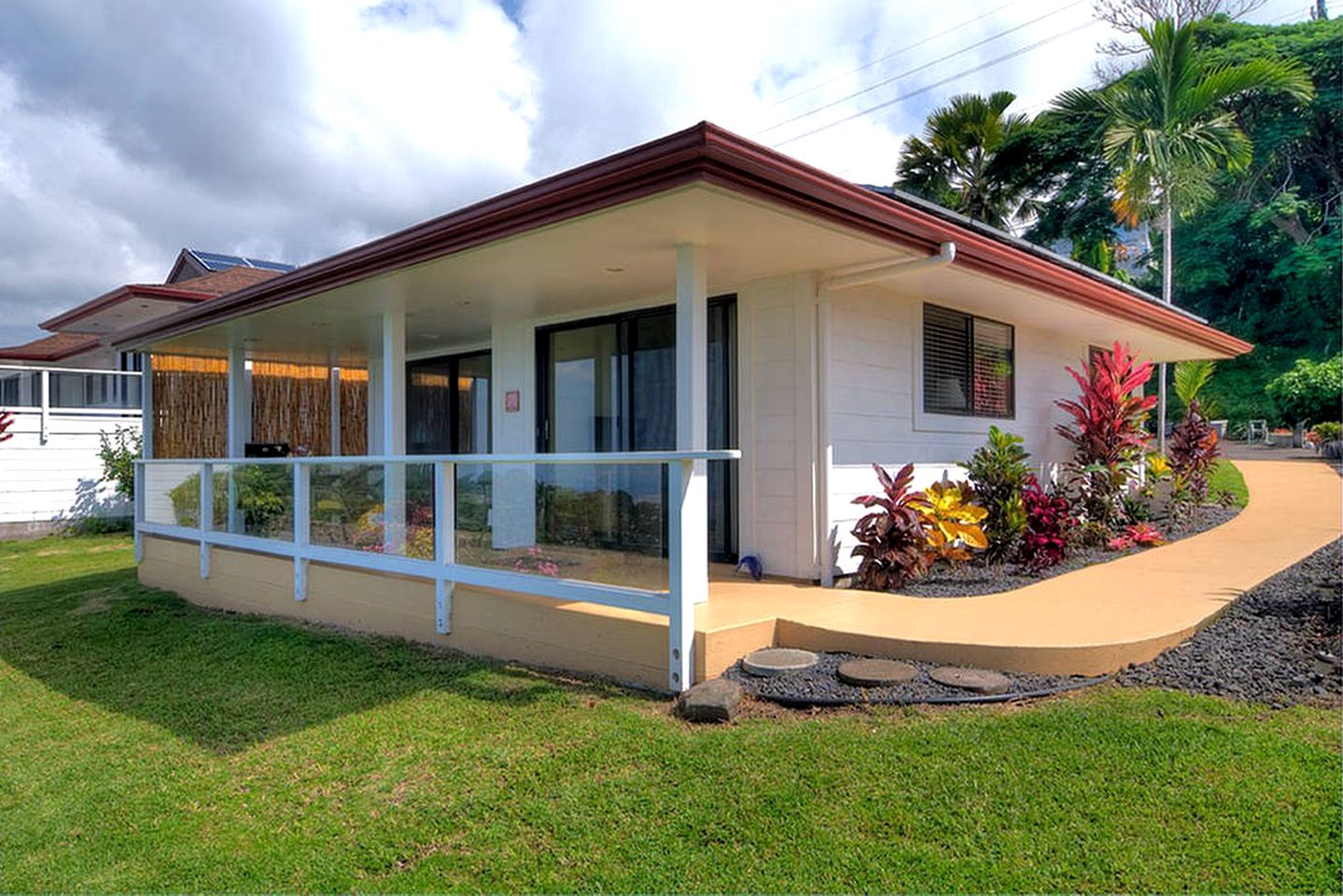 Cottages (Holualoa, Hawaii, United States)