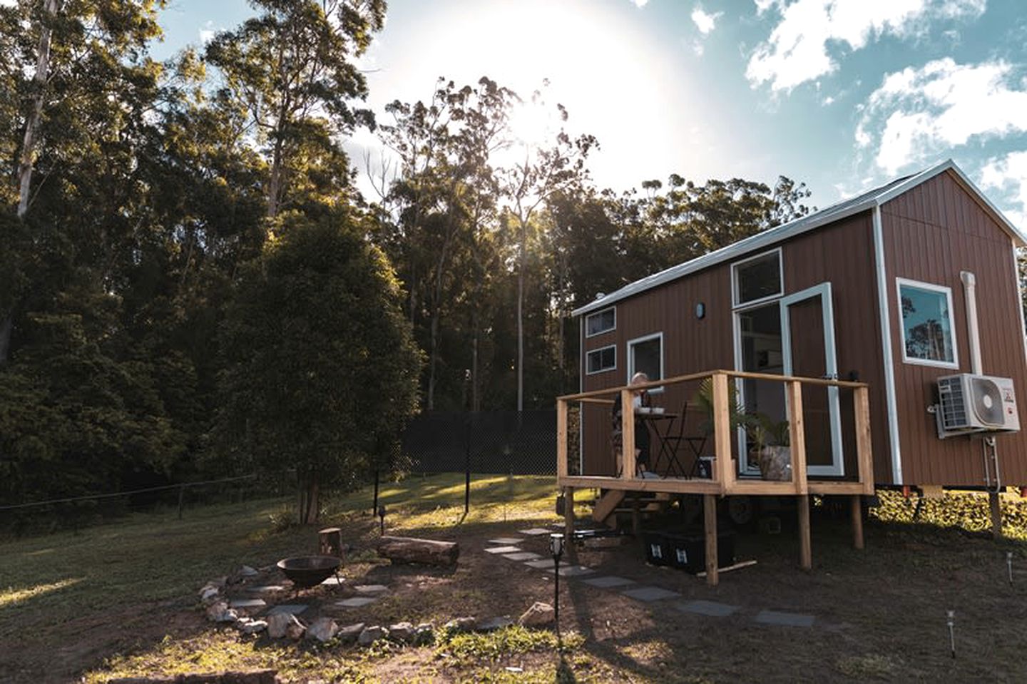 Charming Tiny House Rental for Glamping in Queensland