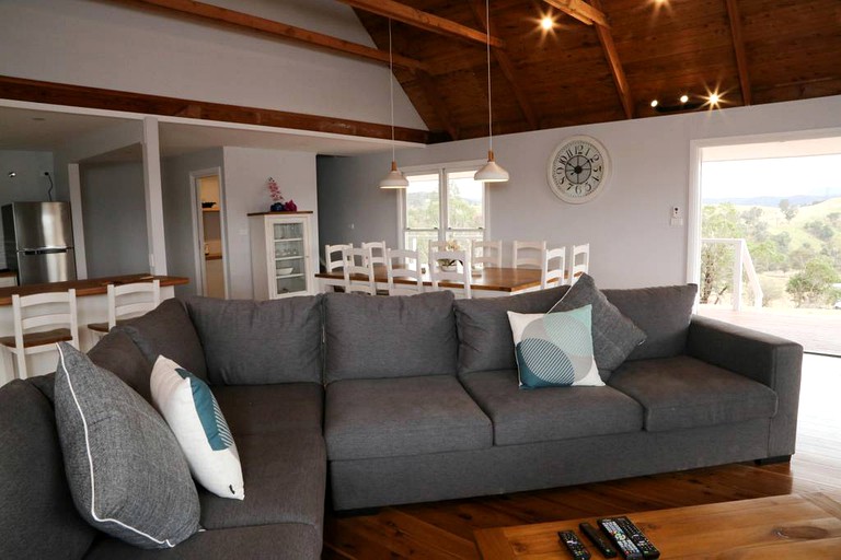 Cabins (Lithgow, New South Wales, Australia)