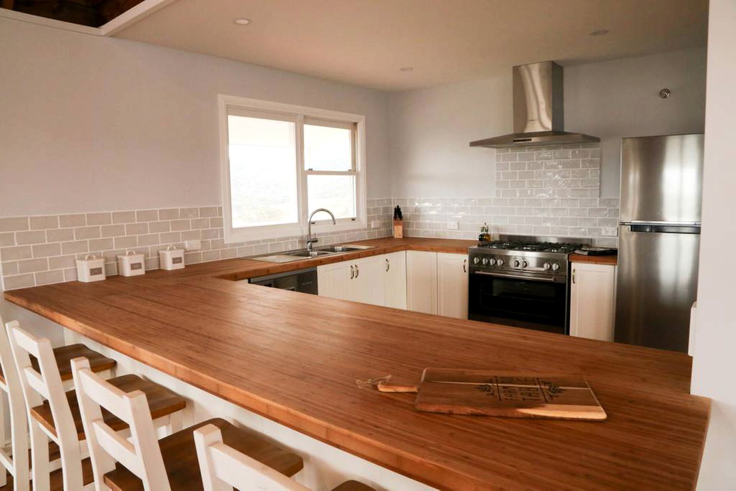 Remote Cabin Rental near the Blue Mountains and Lithgow, New South Wales