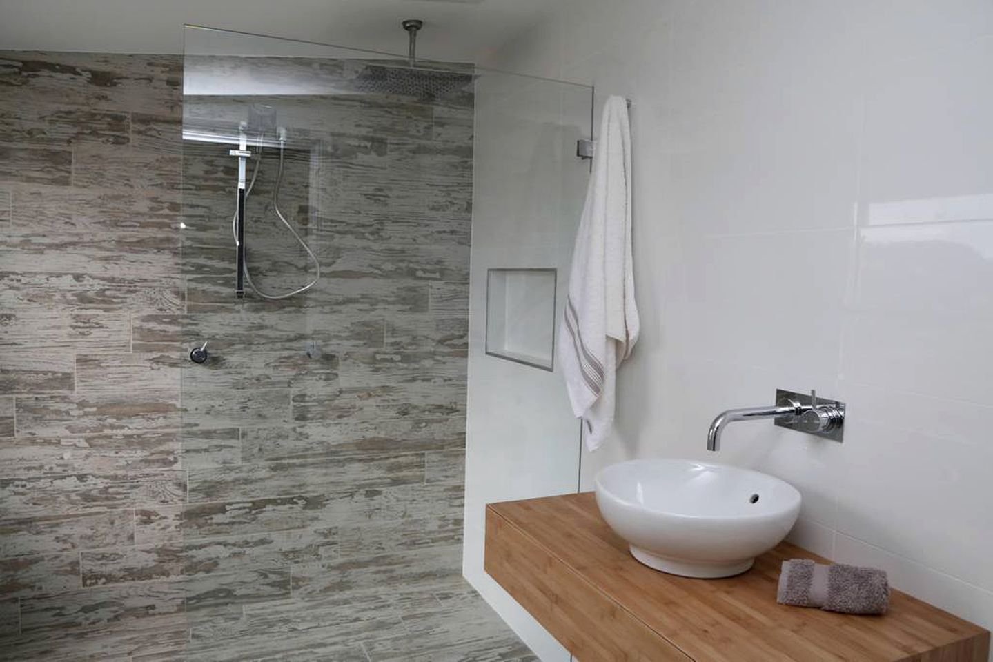 Remote Cabin Rental near the Blue Mountains and Lithgow, New South Wales