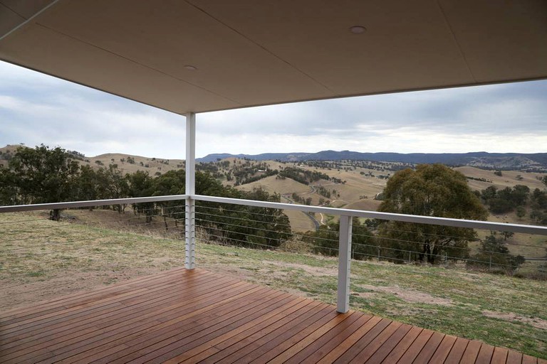 Cabins (Lithgow, New South Wales, Australia)